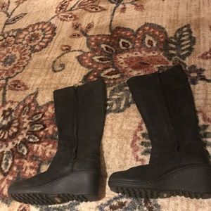 Keen Genially used black leather boots